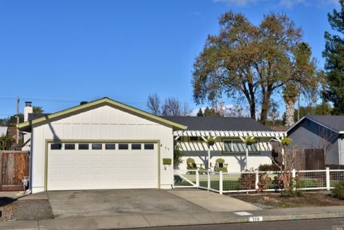319 Fuchsia Way, Healdsburg, CA 95448-3304