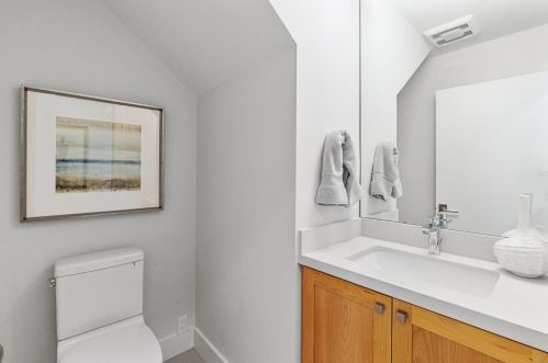 110 Pasa Robles Ave, Los Altos CA 94022-1235 exterior