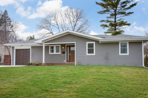 264 Abbotsford Ct, Glendale Heights, IL 60137-4804