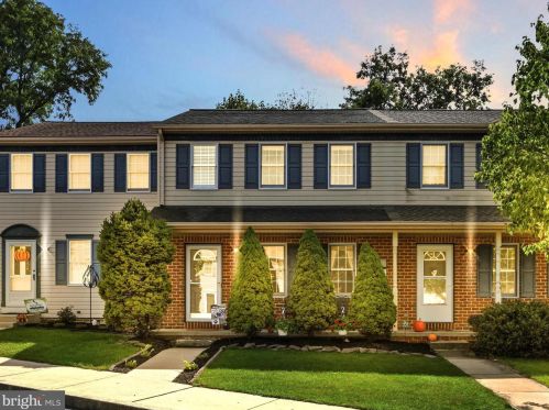 6 Michael Ct, Ephrata, PA 17522-2568