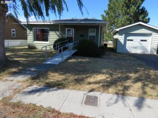 403 Park St, Enterprise, OR 97828-1052