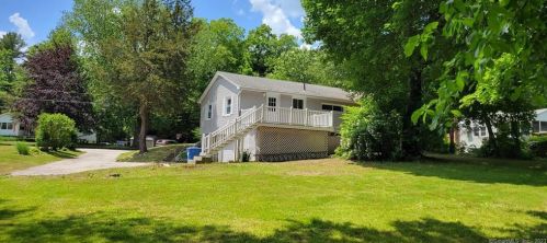 19 Autumn Way, Bozrah, CT 06334-1501