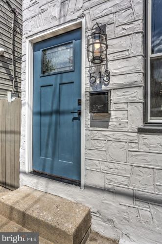 513 Poplar St, Lancaster PA  17603-5234 exterior
