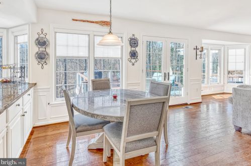 12125 Darnley Rd, Woodbridge VA  22192-6615 exterior