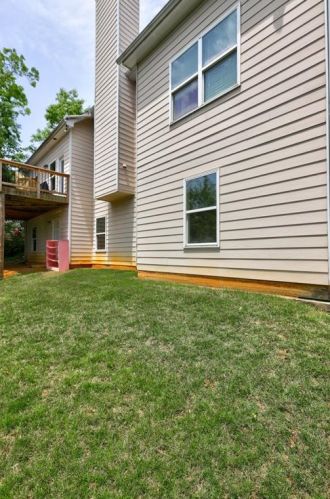 136 Puckett Creek Dr, Holly Springs, GA 30114-6412