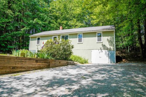 10 Sunrise Pl, Hillsboro, NH 03244-5040