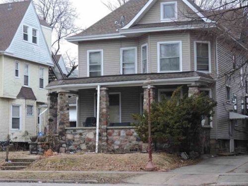 510 Court St, Rockford, IL 61103-6808