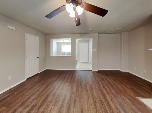 1214 Maple Terrace Dr, Midlothian TX  76063-6278 exterior