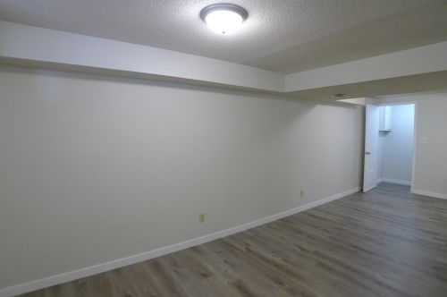 525 Geneva Ave, Saint Paul MN  55128-6421 exterior