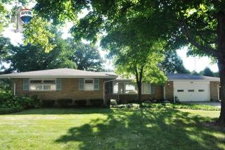 799 Scott Dr, Hoffman Estates, IL 60123-2633