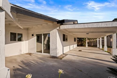 856 Avenida Taxco, Vista CA  92084-5339 exterior