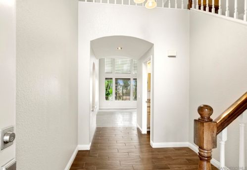 1884 Matin Cir, San Marcos, CA 92069-3372