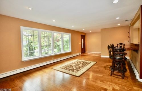 25 Elizabeth Dr, Dover NJ  07869-1307 exterior