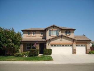 2431 Greenfield Ave, Clovis, CA 93611-6553