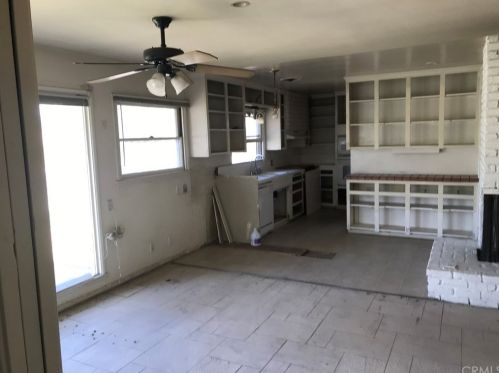 6452 Riverside Ave, Riverside CA  92506-3116 exterior