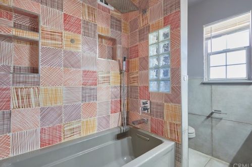 3440 Mono Dr, Riverside CA  92506-2118 exterior