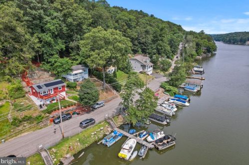 118 Hudson Ave, Hopatcong, NJ 07843-1708
