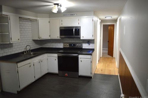 274 Webb Cir, Upper Stepney CT  06468-1452 exterior