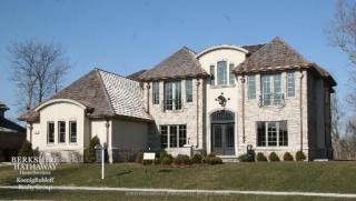 1721 Elderberry Dr, Green Oaks, IL 60048-5309