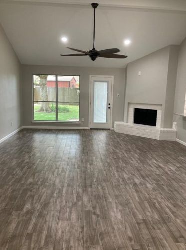 1011 Holly Hall Dr, Richmond, TX 77406-2340