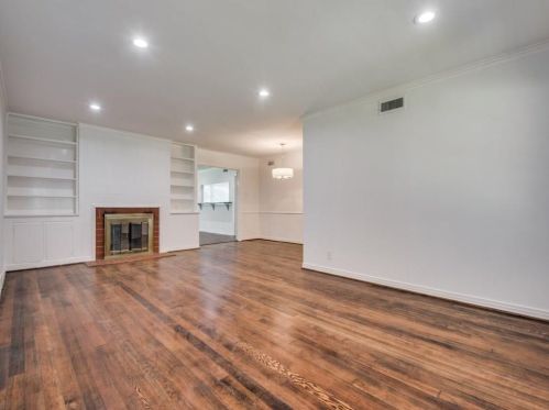 5542 Glenwick Ln, Dallas, TX 75209-5108