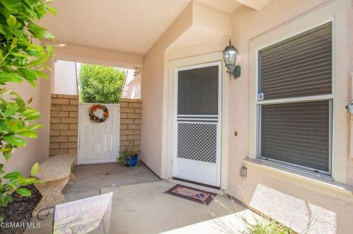 2069 Laurelwood Ave, Simi Valley, CA 93063-3563