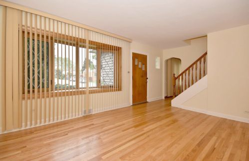 4108 Grace St, Schiller Park, IL 60176-1930