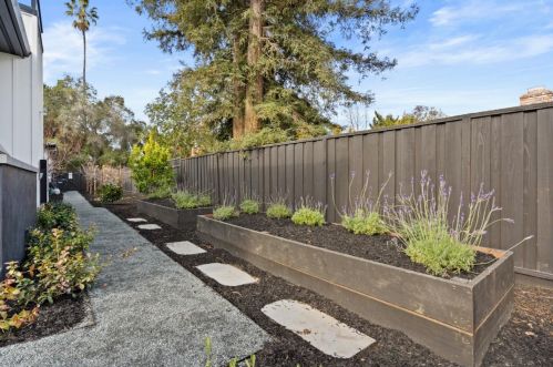 1575 Grant Rd, Los Altos CA  94024-6149 exterior