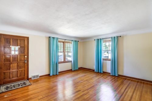 5553 40th Ave, Minneapolis, MN 55417-2214