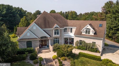 49 Applegate Rd, Jobstown, NJ 08041-2202