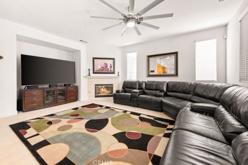 4256 Pondhill Ct, Riverside CA  92505-3464 exterior