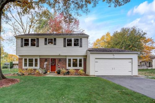 1913 Northfield Ct, Naperville, IL 60565-2295