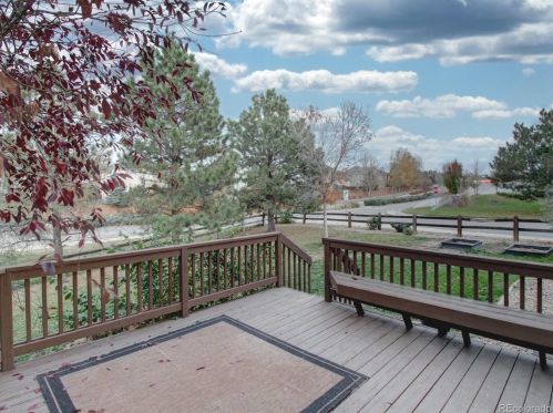 18099 Orchard Pl, Aurora CO  80016-1197 exterior