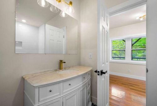 790 Knox Dr, Atlanta GA  30315-6810 exterior
