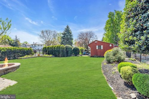 2000 Prospect Rdg Blvd, Haddon Heights NJ  08035-1525 exterior