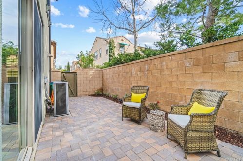 34 Latitude, Irvine CA  92618-8821 exterior