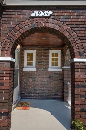 1934 Berkley Ave, Cincinnati, OH 45237-6118