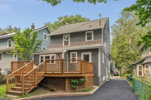 122 Midland Blvd, Maplewood NJ 07040-1809 exterior