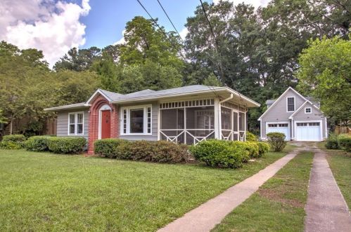 401 Freyer Dr, Marietta, GA 30060-1407