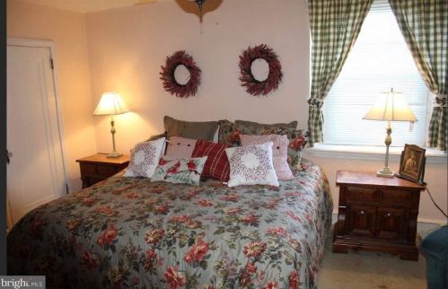 1536 Longshore Ave, Philadelphia PA 19149-1741 exterior