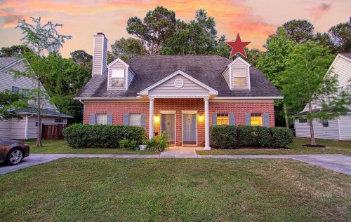 3064 Queensgate Way, Mount Pleasant, SC 29466-9062