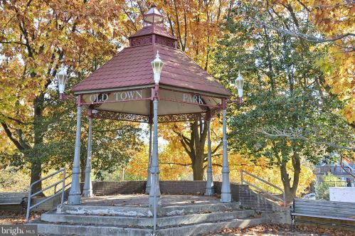 6409 Eastern Ave, Silver Spring MD  20912-4728 exterior