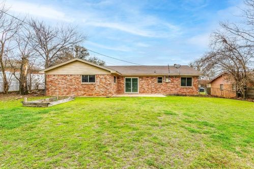 324 Afton Rd, Fort Worth TX  76134-3947 exterior