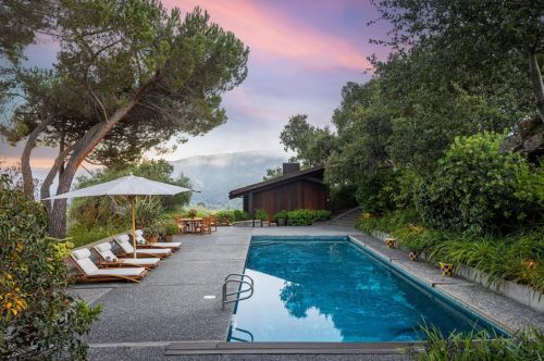49 Encina Dr, Tassajara Hot Springs, CA 93924-9432