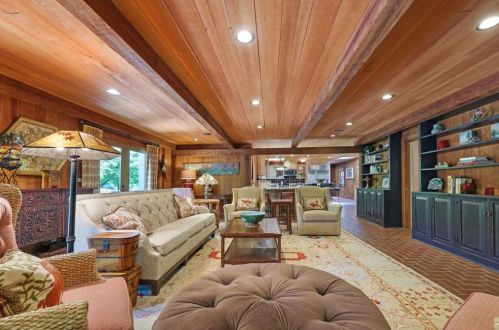 1630 Brandon Hall Dr, Atlanta GA  30350-3703 exterior