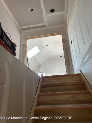 713 Asbury Ave, Tinton Falls NJ 07712-6103 exterior