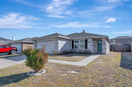 5116 Gold Basin Rd, Fort Worth TX  76179-2396 exterior