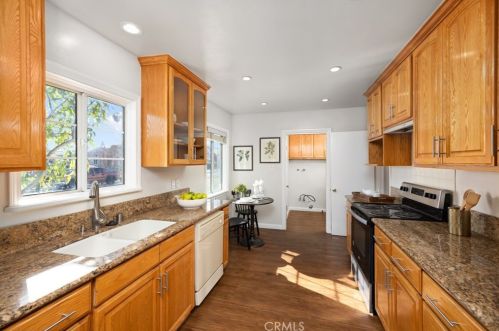 9739 Emperor Ave, Arcadia, CA 91007-7814