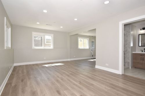 168 Winthrop Ave, Addison IL  60101-4711 exterior