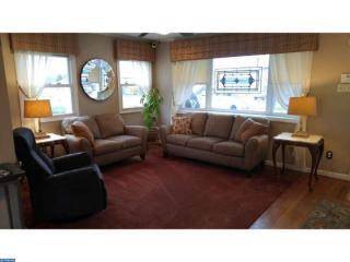 502 Rennard St, Philadelphia, PA 19116-2814